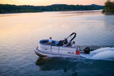 2026 Sun Tracker Party Barge 16 DLX 3