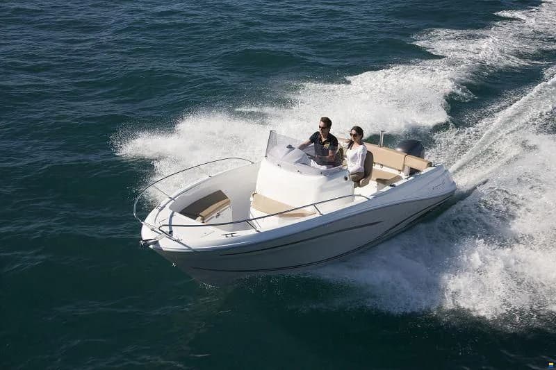 Jeanneau CAP CAMARAT 5.5 CC