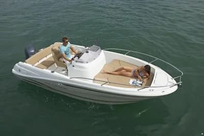 Jeanneau CAP CAMARAT 5.5 CC 4