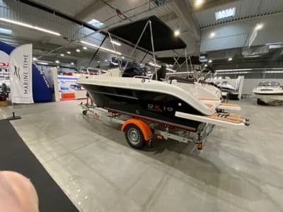 Marine Time QX 563 / 19 Sundeck 2