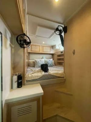 2023 Royal Cape Majestic Fly 570 Boat for Sale in Road Town 4