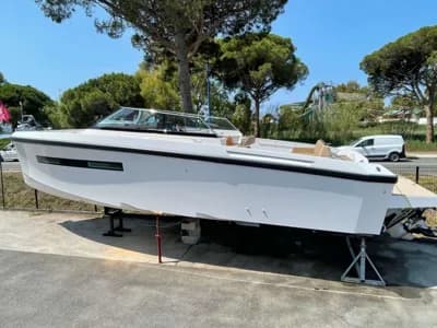 Delta Powerboats 33 Open 2