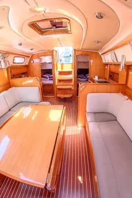 Bavaria 37 Cruiser 5