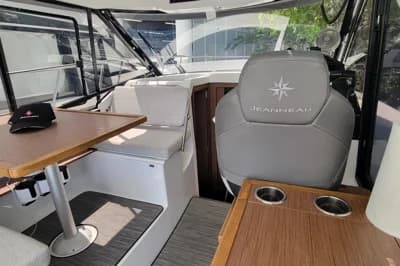 2023 Jeanneau NC 895 3