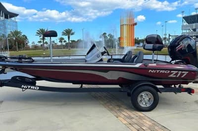 2025 Nitro Z17 2