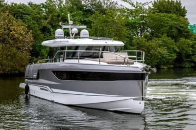 2026 Wellcraft 44 Explorer 2