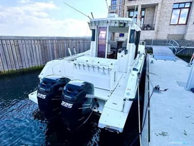 Quicksilver 905 Pilothouse (Twin 225) 2