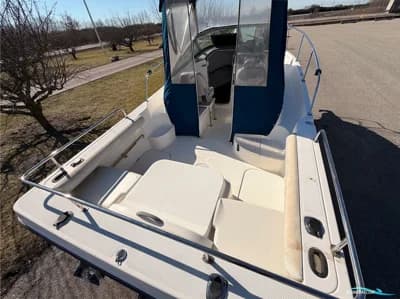 Bayliner 2052 4
