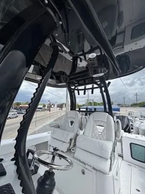 2026 Sportsman Open 282 Center Console 5