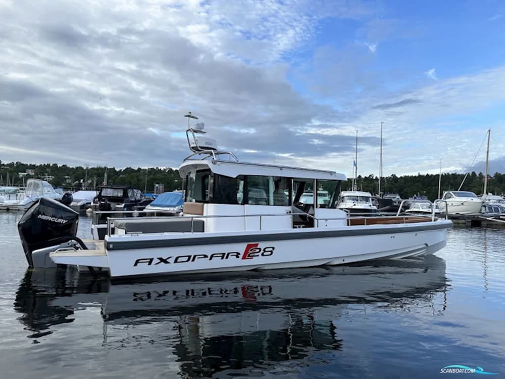 Axopar 28 Aft Cabin