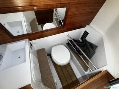 Axopar 28 Aft Cabin 4