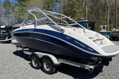 2014 Yamaha Boats 242 Limited S 2