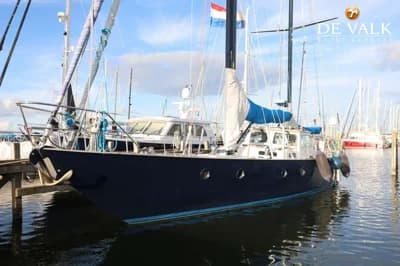 Robert Clark 64 Pilothouse 2