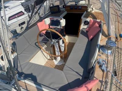 Trintella 38 Ketch 4
