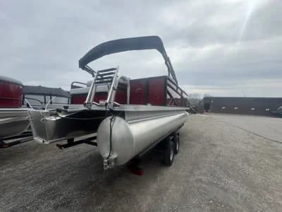 2026 Crest Conquest 23 FT 2