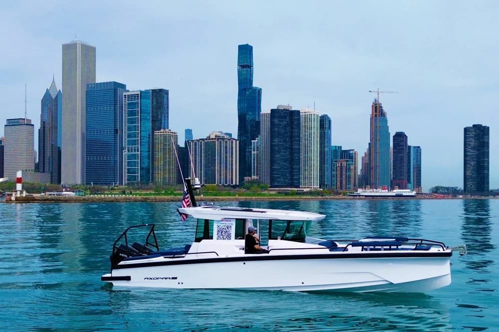 2025 Axopar 29 XC Cross Cabin