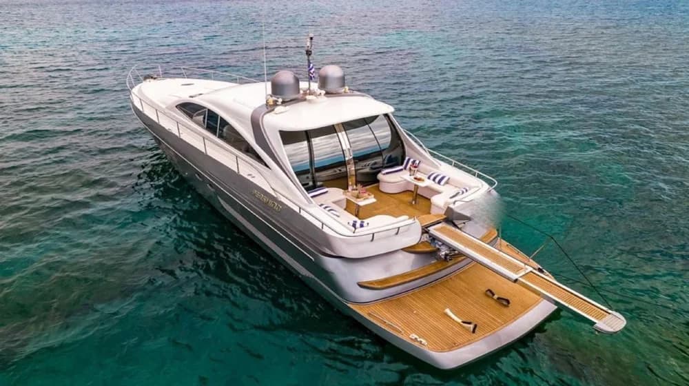 Pershing 65