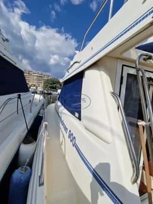 Rodman 900 Fly 2