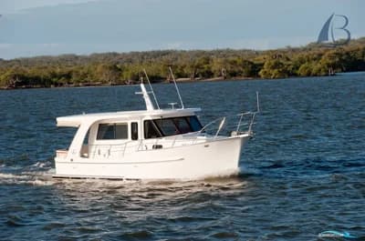 Integrity Motor Yachts Integrity 350 Sedan 2