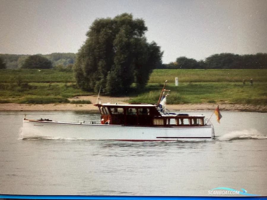 Motorboot