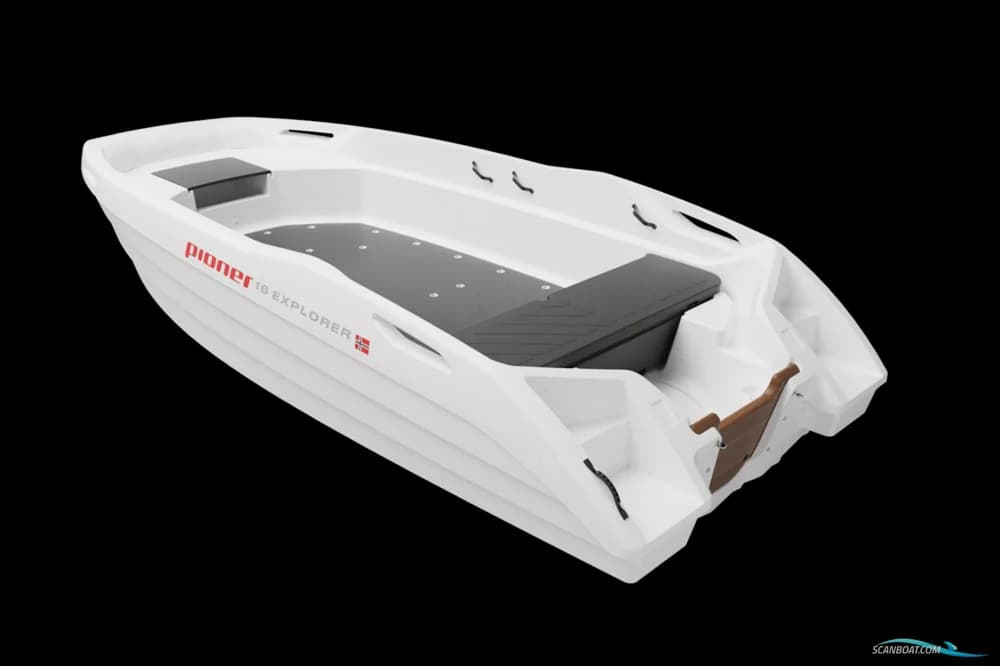 Pioner 16 Explorer Open