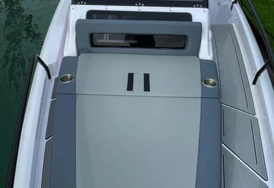 2022 Axopar 25 Cross Bow 5