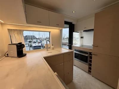 2024 Beneteau Grand Trawler 62 5