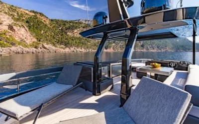 2022 Explorer 62 5
