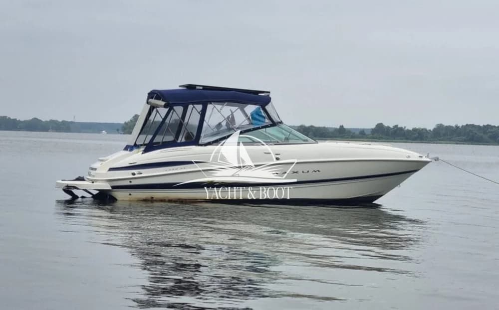 Maxum 2400 SCR