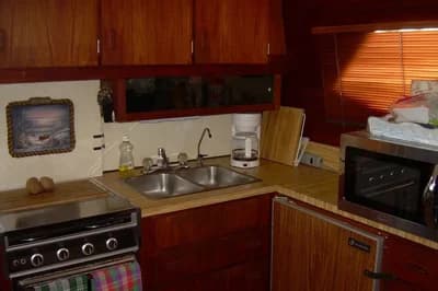 Trojan 36 Tri Cabin 3