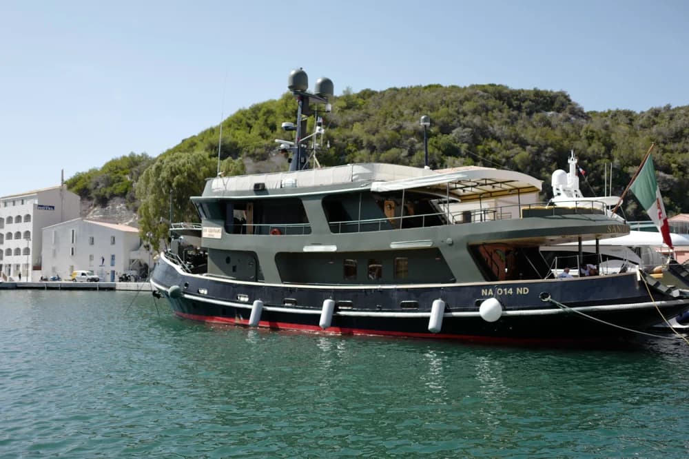 Benetti tugboat