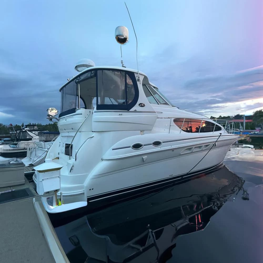 Sea Ray 390 Motor Yacht