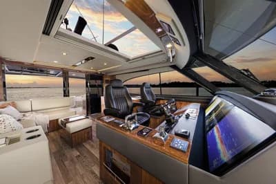 Riviera 68 Sports Motor Yacht Series II 2