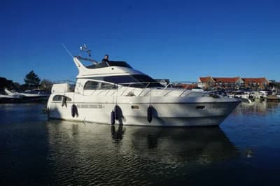Birchwood Crusader 400 Flybridge 2