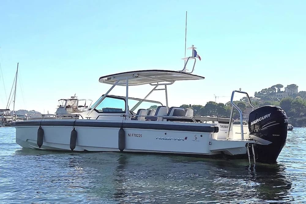 2018 Axopar 28 T-Top