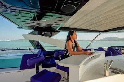 2014 Sunseeker 28 Metre Yacht 3