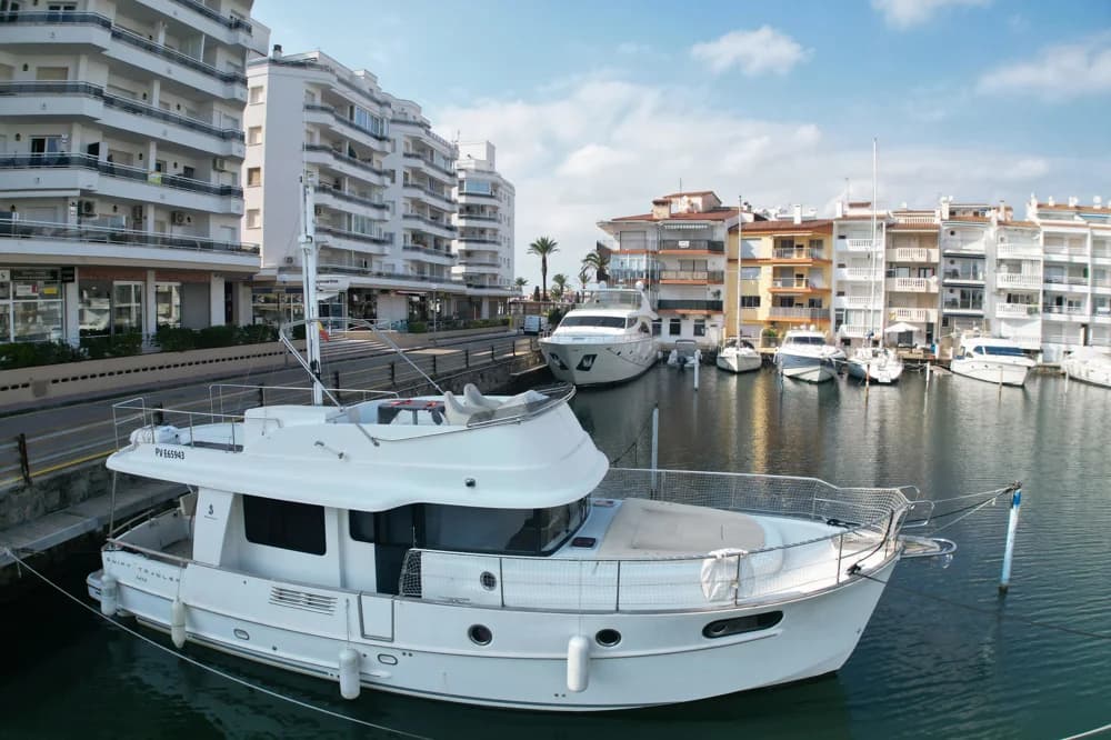 Beneteau Swift Trawler 44