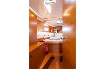 2014 Beneteau Oceanis 41.1 4