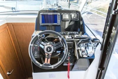 2019 Beneteau Antares 9 OB 4