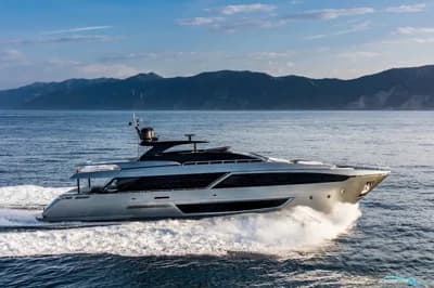 Riva 110' Dolcevita 2