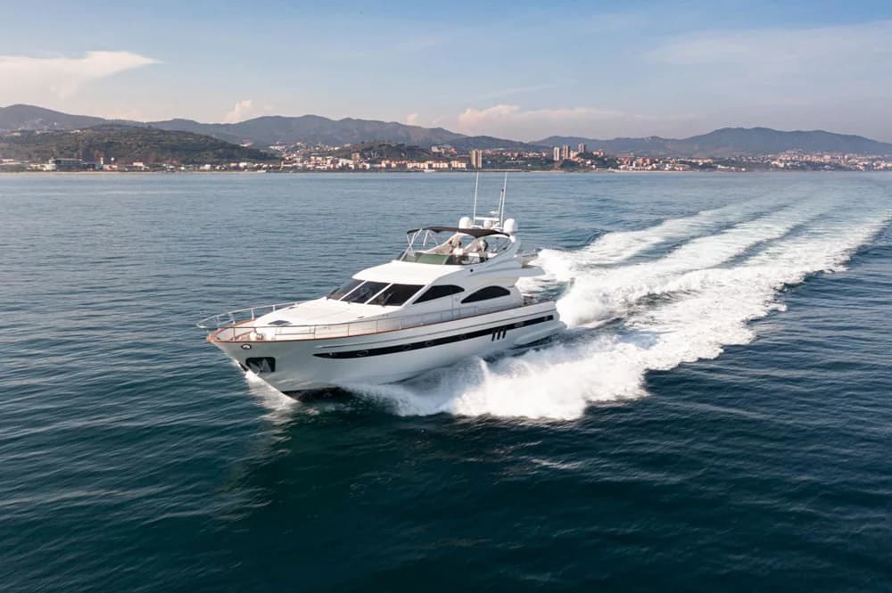 2005 Astondoa 72