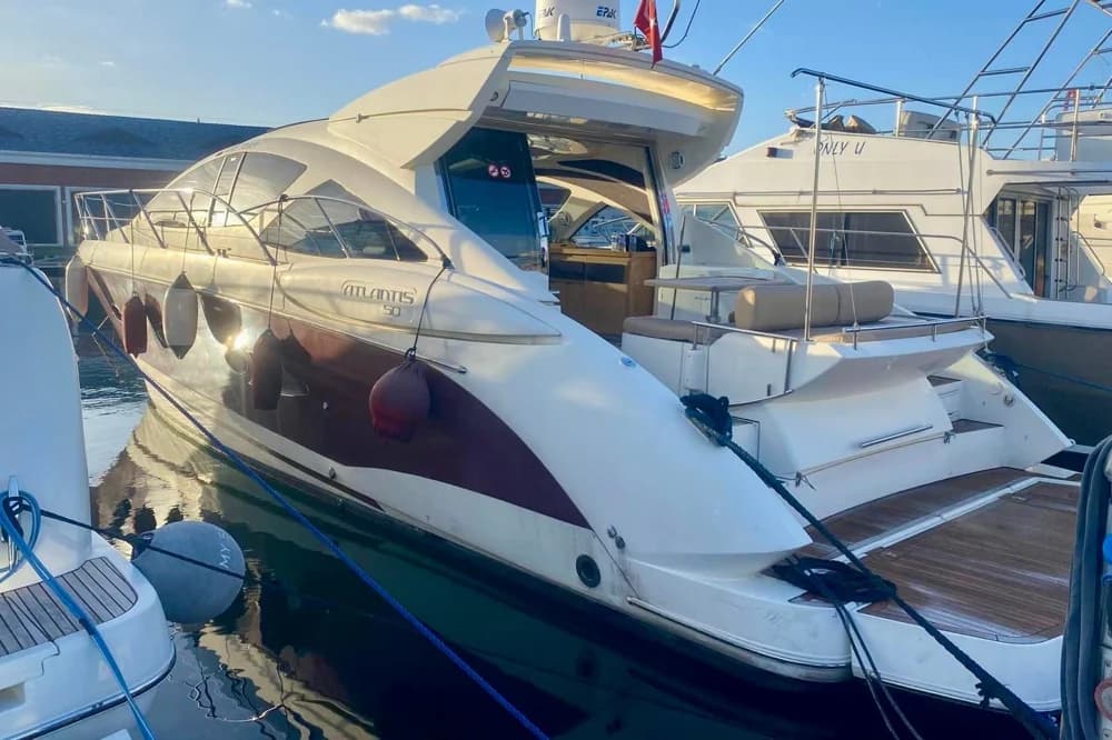2010 Azimut Atlantis 50
