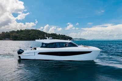 2025 Aquila 42 Coupe 2