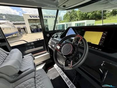 Brabus Shadow 500 Cabin 5