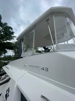 2020 Leopard 43 Powercat 5