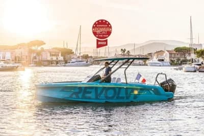 2023 Axopar 22 T-Top 2