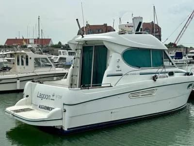 JEANNEAU MERRY FISHER 805 3