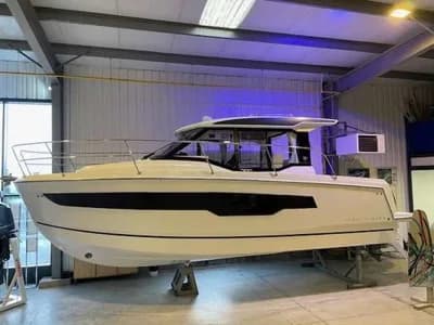 JEANNEAU MERRY FISHER 895 SÉRIE 2 2