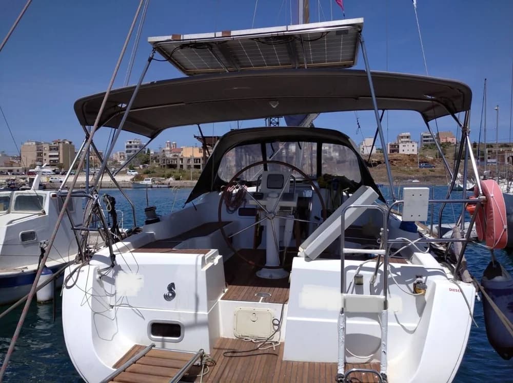 Bénéteau Oceanis 37