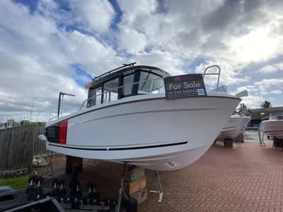 JEANNEAU MERRY FISHER 695 SPORT SÉRIE 2 2
